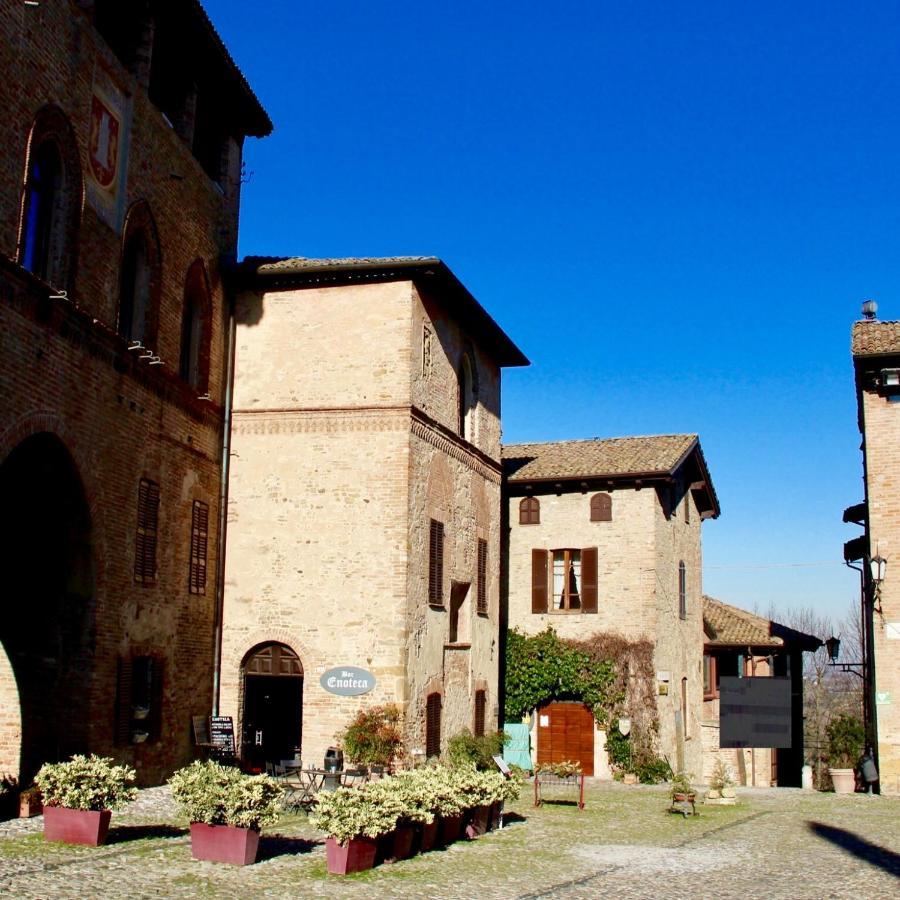 Caminata 415 Pension Fiorenzuola dʼArda Buitenkant foto